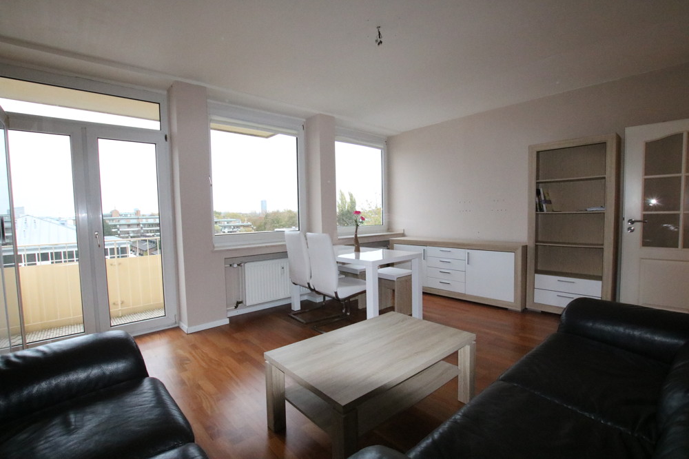 Moderne 2-Zimmer-Wohnung mit Weitblick!, 40547 Düsseldorf, Etagenwohnung