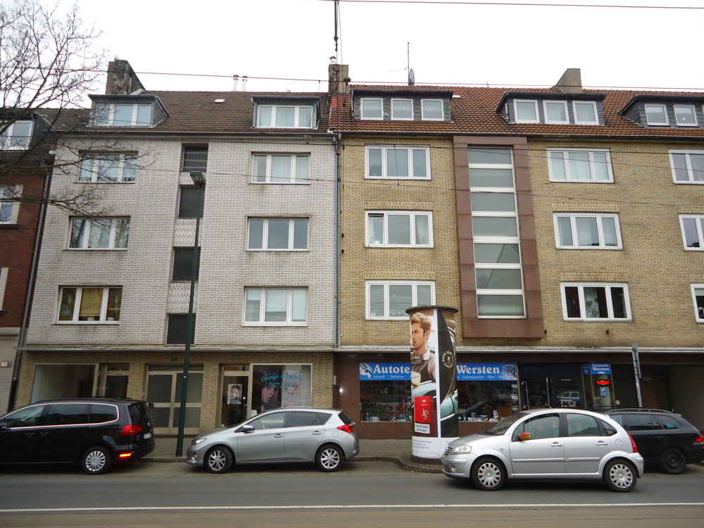 Renditestarkes Immobilienpaket – Zwei Mehrfamilienhäuser!, 40589 Düsseldorf / Wersten, Mehrfamilienhaus