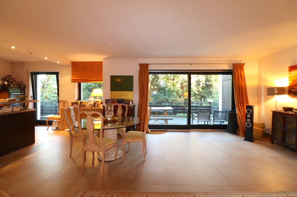 Hochwertige Maisonette-Wohnung mit Blick auf die Rheinwiesen, 40547 Düsseldorf, Maisonettewohnung
