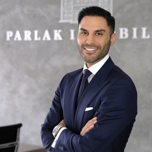 Timur Parlak, Parlak Immobilien