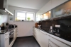 Moderne Erdgeschosswohnung mit zwei Gärten und TG-Stellplatz in Bilk - Küche