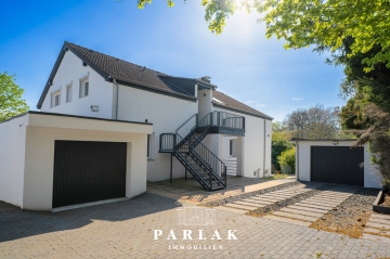 Exklusives 3-Familienhaus in bester Wohnlage, 42799 Leichlingen (Rheinland), Mehrfamilienhaus