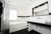 Exklusives 3-Familienhaus in bester Wohnlage - Bad 2 1.OG
